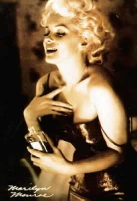 Anonymous-Marilyn-Monroe---Chanel-no-5-19089[1].jpg