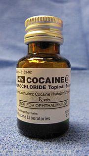 180px-Cocaine_hydrochloride_CII_for_medicinal_use.jpg