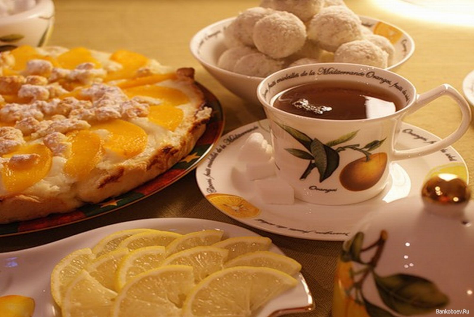 Bankoboev.Ru_chai_s_limonom_i_pirogom.jpg