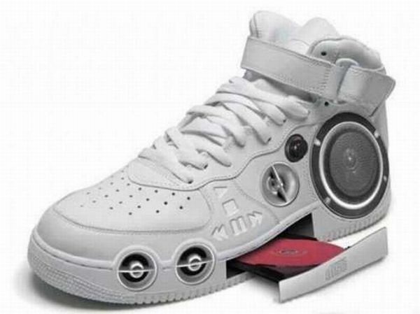 1300219271_crazy_shoes_08.jpg