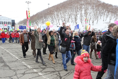 а 1-го мая ваши дети ходят в пуховиках?