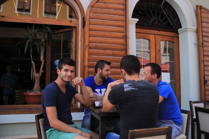 симпатичные албанские парни)