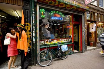 nbtc_coffeeshop-02.jpg