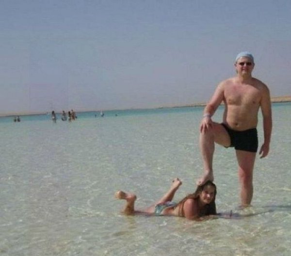 ... и на пляже как всегда...