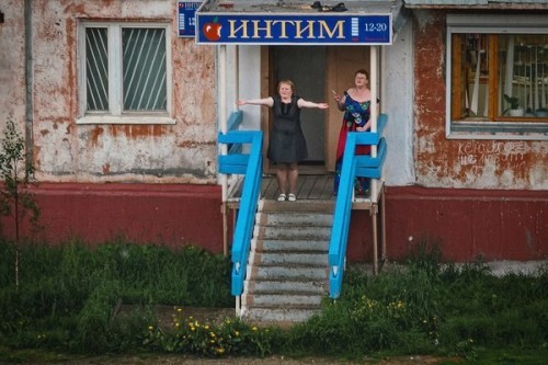 US9l7b2h8RU.jpg